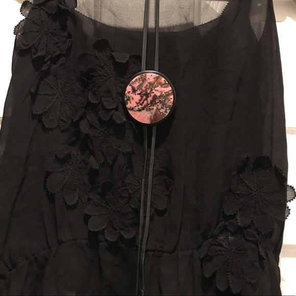 Necklace stone is Rhodonite from Russia. - Picture 1 of 4